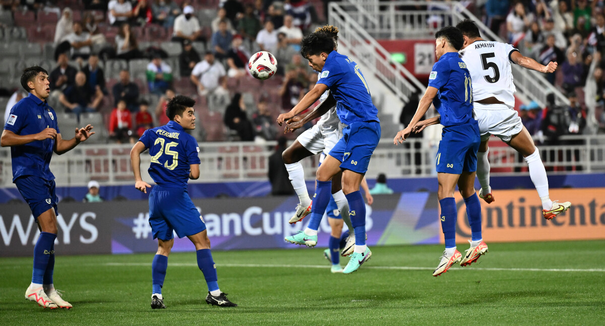 Images - Group F: Thailand V Kyrgyz Republic