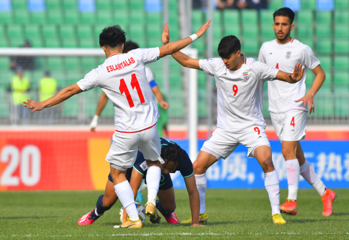 Group B - MD2: IR Iran v Australia; Vietnam v Qatar