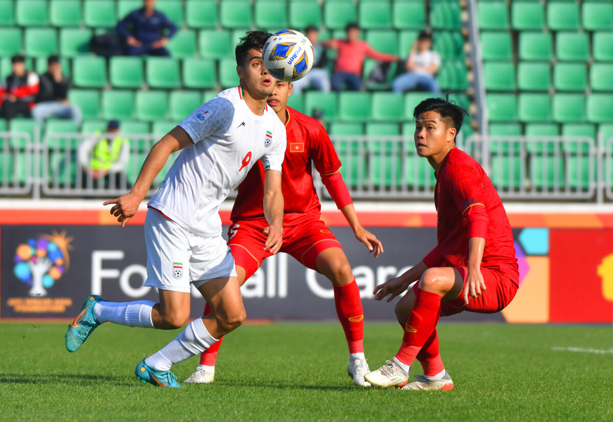 Group B - MD3: Qatar v Australia; Vietnam v IR Iran