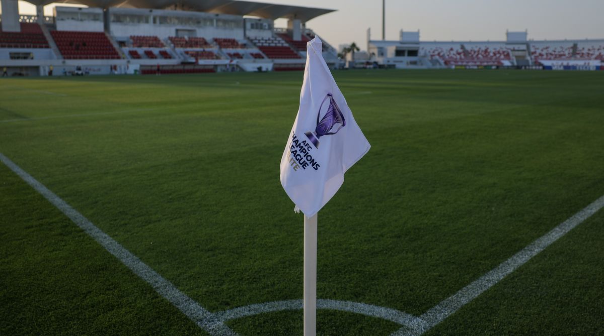 B&oacute;ng đ&aacute; ch&acirc;u &Aacute; hoang mang sau xung đột Iran, Ronaldo v&agrave; Messi chịu ảnh hưởng lớn thế n&agrave;o?