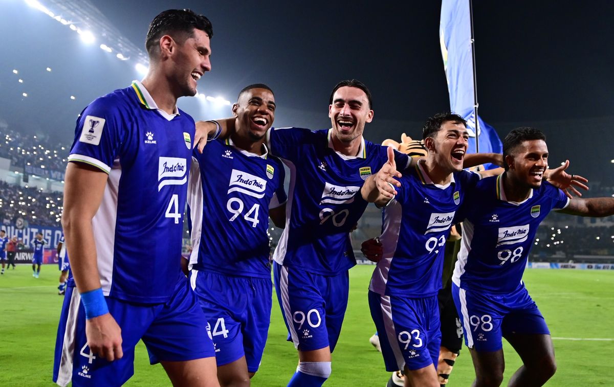インドネシアのスーパーリーグ PERSIB BANDUNG 2006 AFC Champions League Two - Hodak hails Persib's grit; Bangkok's