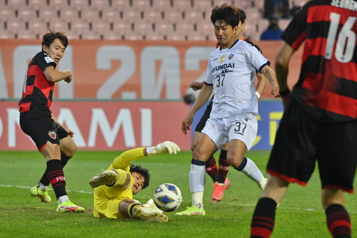 ACL : Pohang Steelers edge Ulsan Hyundai on penalties to book