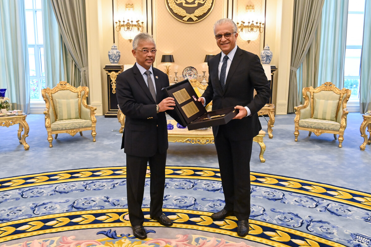 AFC President visits HM Al-Sultan Abdullah