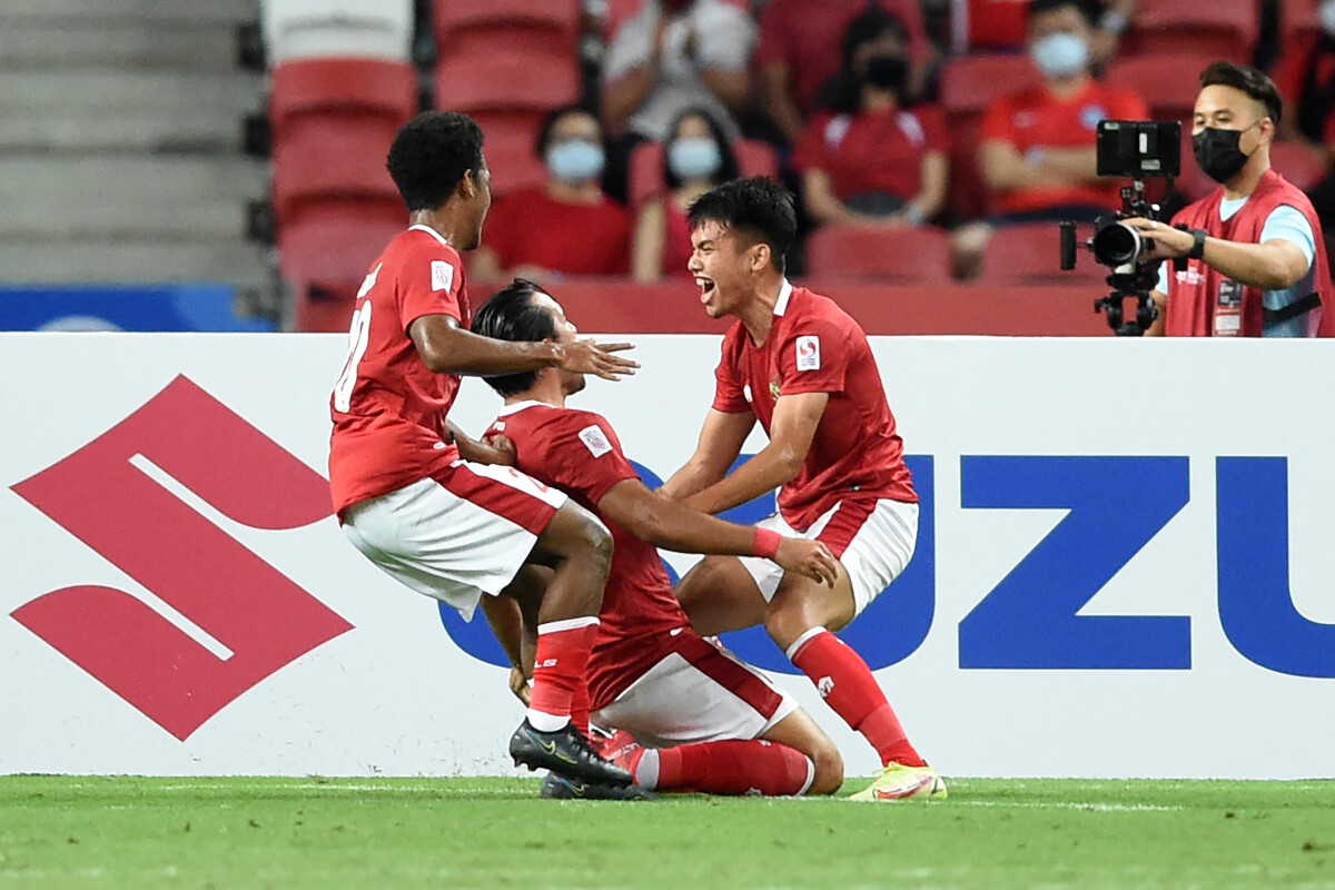 Indonesia vs panama. Timnas Indonesia vs. Indonesia vs Thailand. Таиланд vs Индонезия. Piala aff Indonesia vs Singapore.