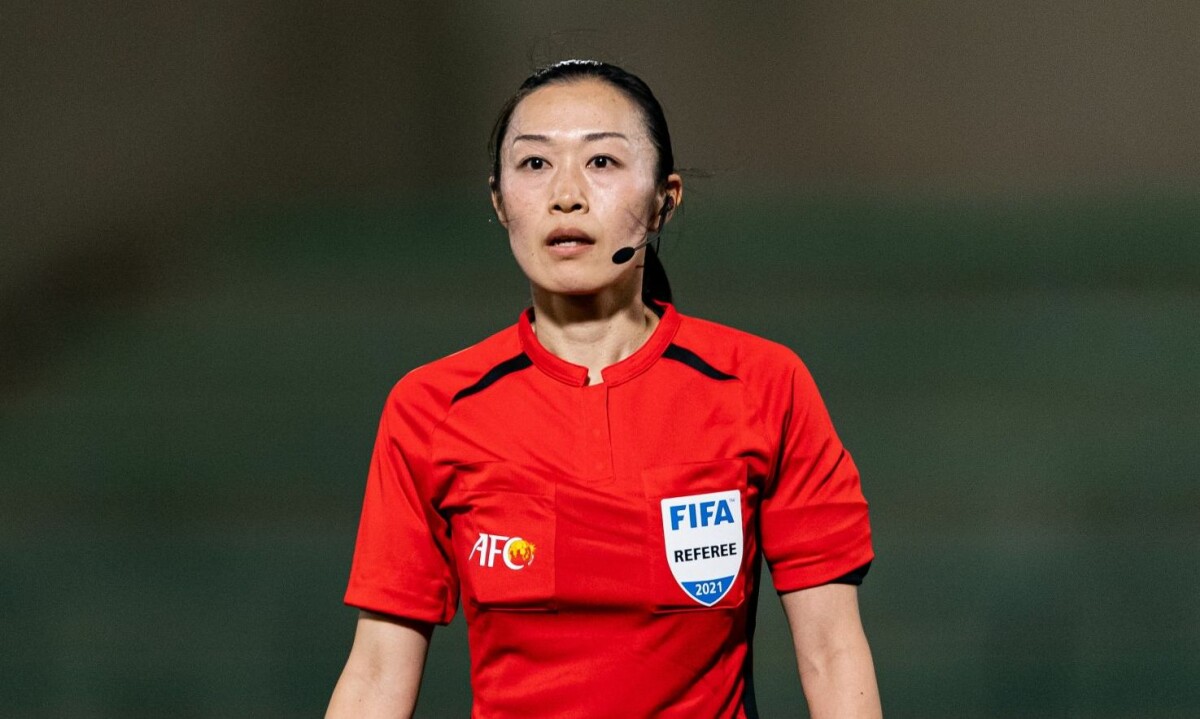 Yamashita là nữ trọng tài đầu tiên của bóng đá nam Champions League châu Á