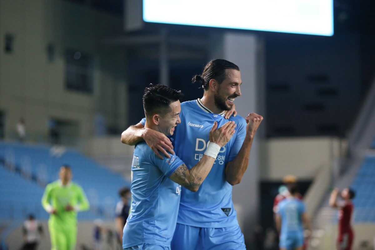 AFC Champions League - FC서울 (FC Seoul)'s Adriano + Dejan Damjanovic - 17  goals in in the #ACL2016 - Deadliest strike force in the tournament 