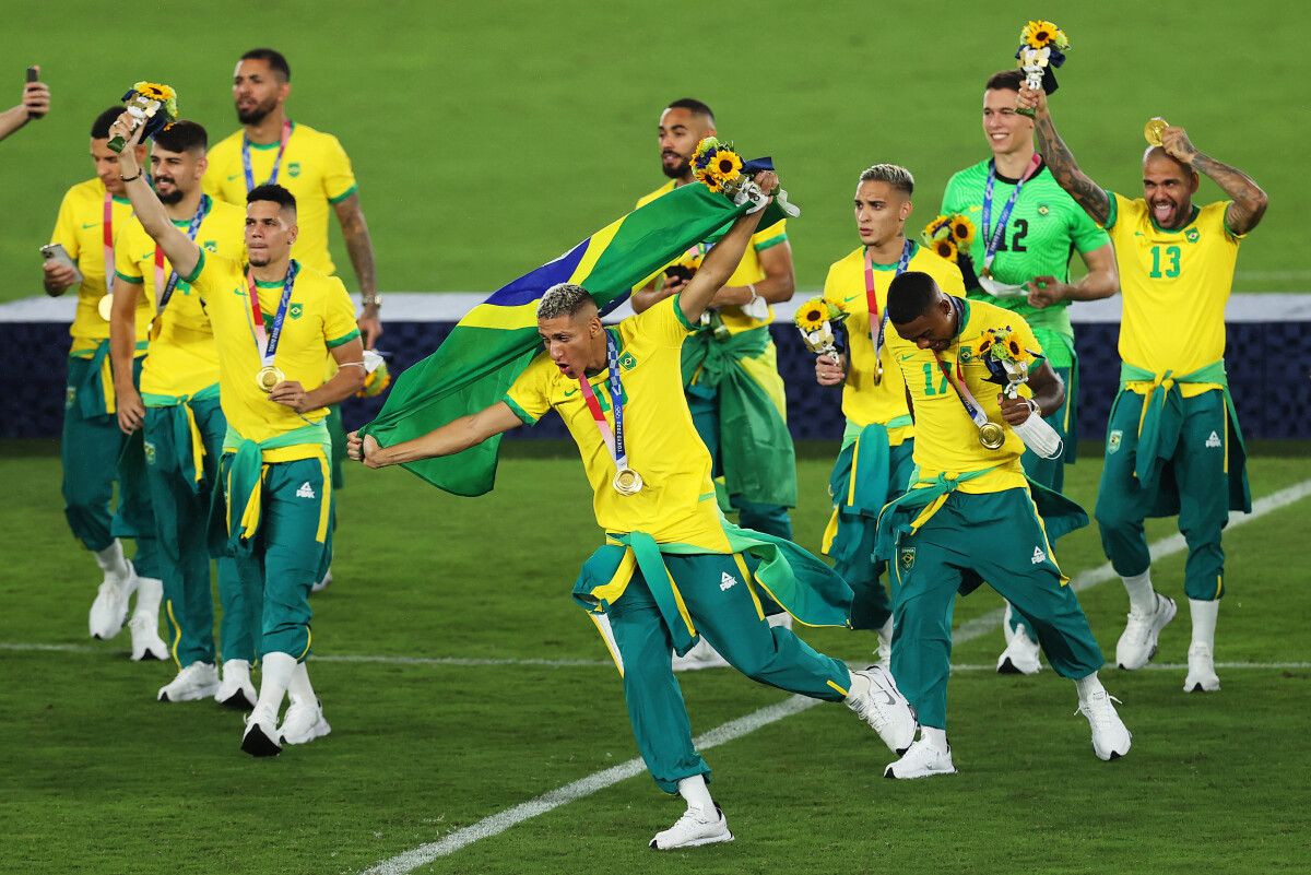 Brazil Defeats Spain to Win Soccer Gold - The New York Times