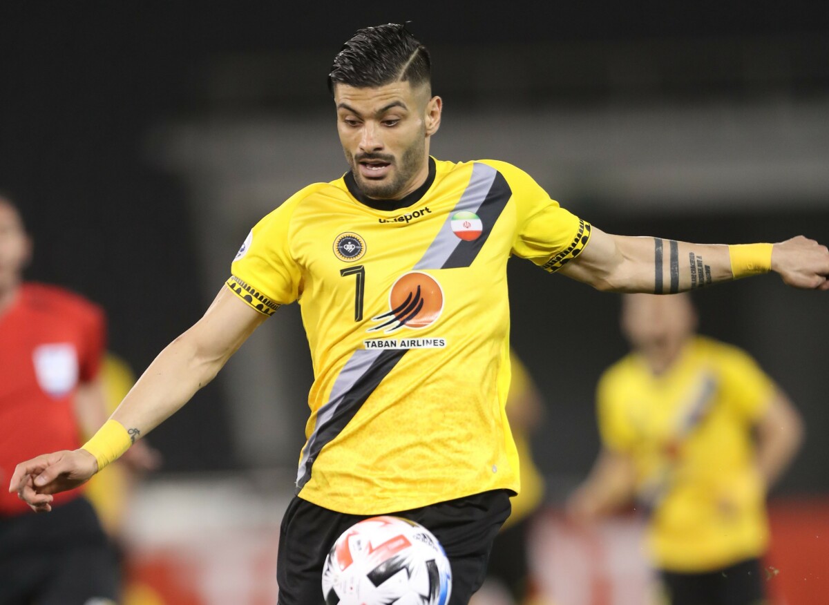 Saeid Aghaei of Sepahan during the Persian Gulf Pro League match