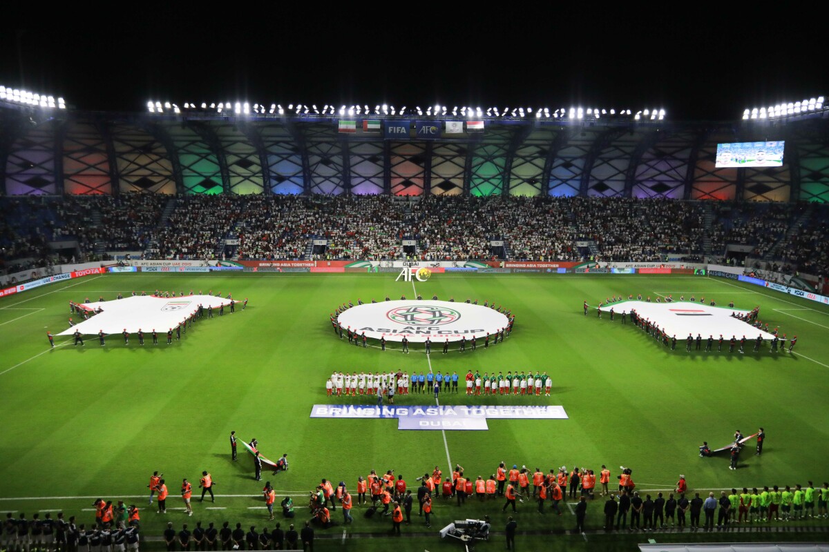 An aerial view of the packed Al Maktoum Stadium.